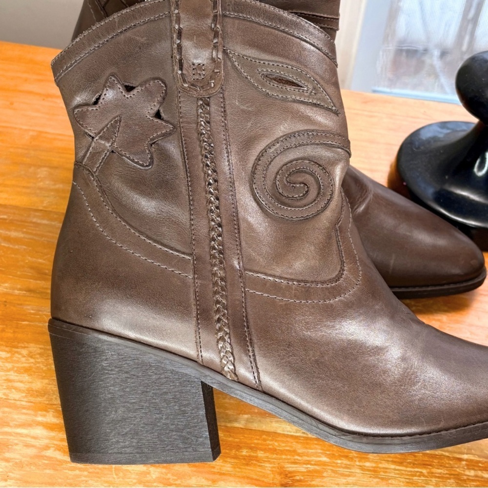 Carlos Santana Austin Leather Western Ankle Boot - Picture 10 of 13